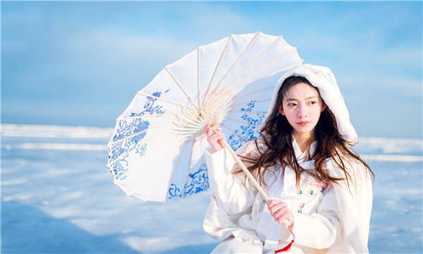 蓝山试管代怀生子多少钱一个？助孕之路的费用分析与方案选择